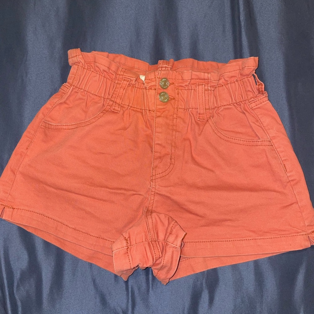 NWOT Wild Fable 4 Pocket Peach Paperbag Elastic High Waist Double Button Shorts